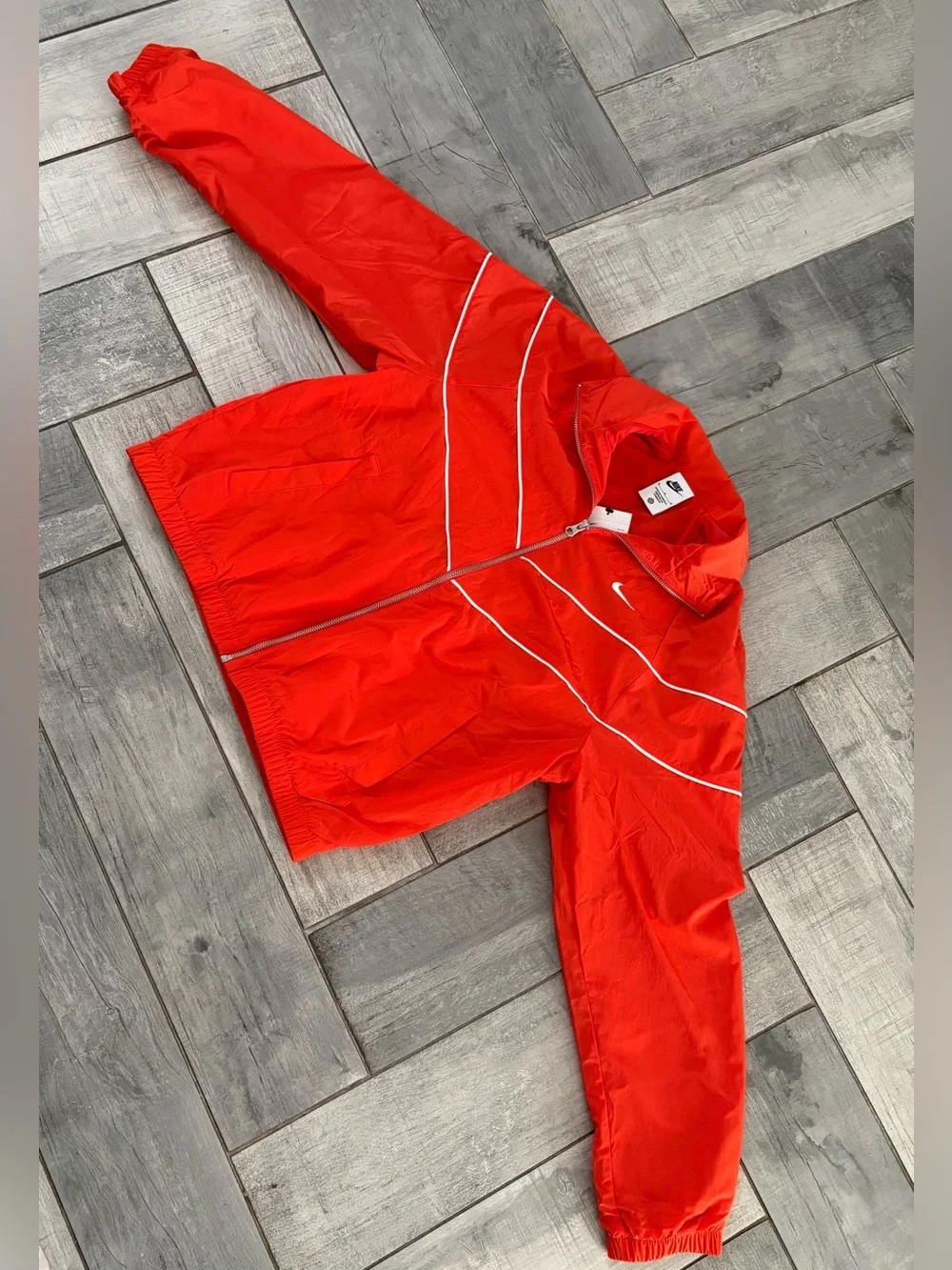 Nike orange Windrunner Women's Loose UV Woven Full-Zip Jacket sz M